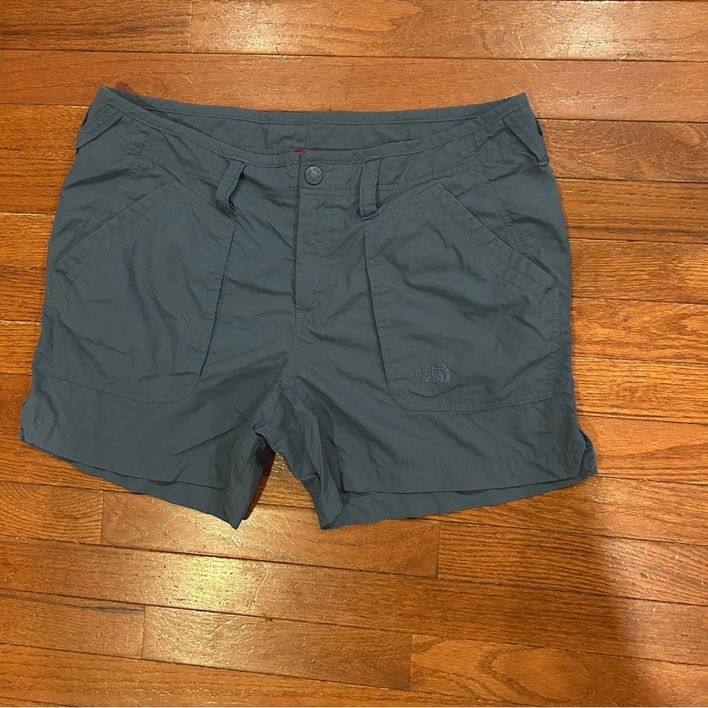 THE NORTH FACE Women’s size 14 Shorts